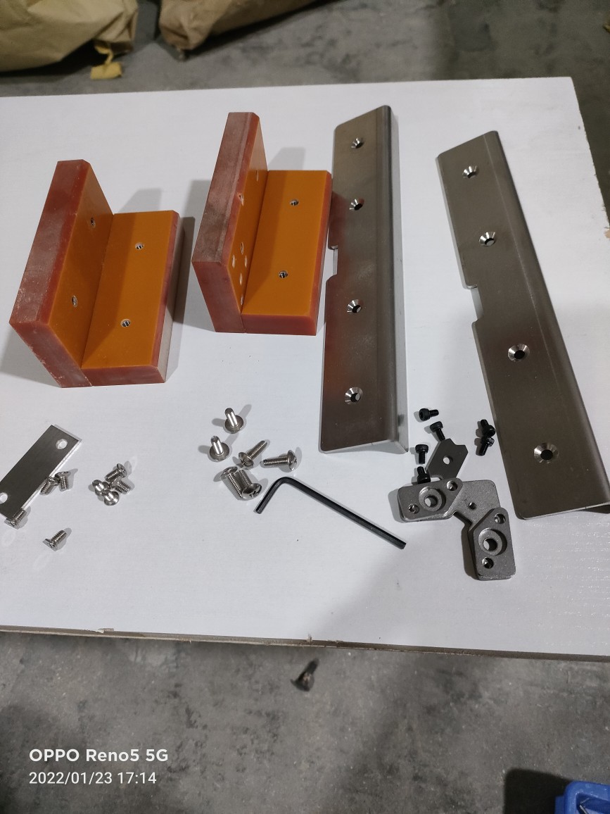 One-knife and two-use wood board stainless steel plate base alloy blade sealing corner (assembled by themselves)