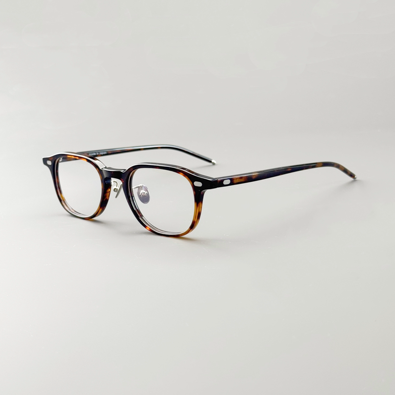 Japanese Style 8g Ultra-Light Tortoiseshell Eyeglass Frames for Men and Women, Trendy High-Grade Material with Nose Pads, Square Frame, Prescription Glasses, Natural Look, Photochromic Japanese Style 8g Ultra-Light Tortoiseshell Eyeglass Frames for Men and Women, Trendy High-Grade Material with Nose Pads, Square Frame, Prescription Glasses, Natural Look, Photochromic