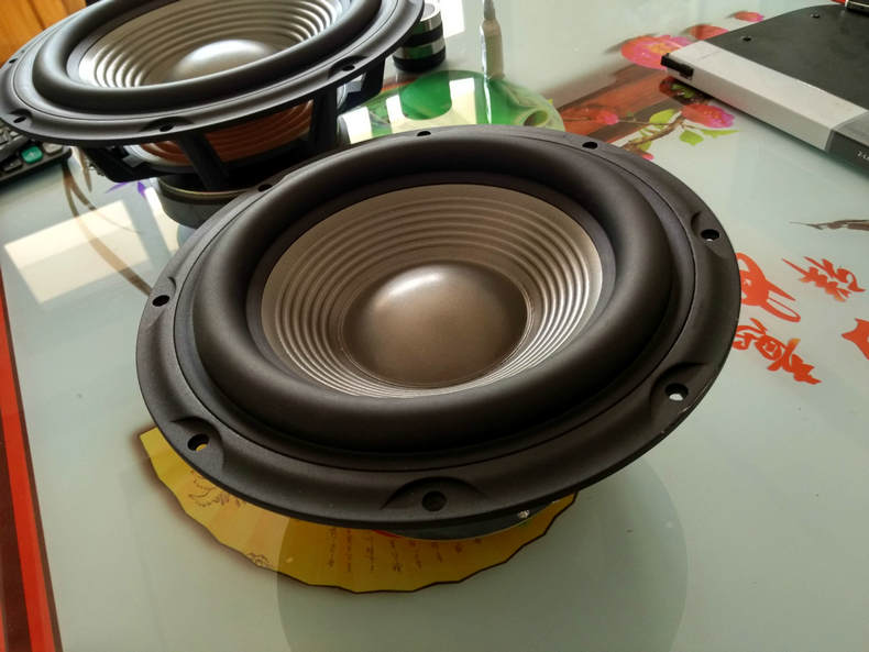 jbl 550p