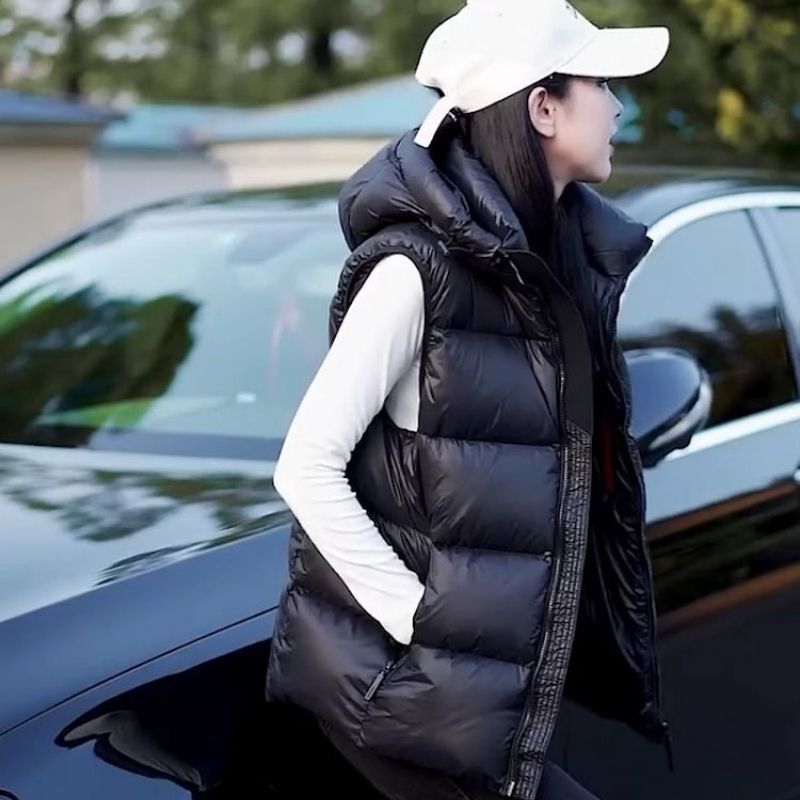 Down Vest for Women 2025 New Winter Loose Outerwear Stylish Casual Warm White Duck down Vest Jacket Trendy