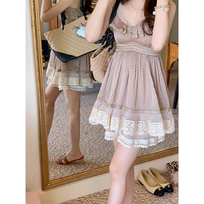 Lisaph/Showa Girl Heart Collection Two-Tone Polka Dot Multi-Layered Lace V-Neck Waist-Cinching Dress Lisaph/Showa Girl Heart Collection Two-Tone Polka Dot Multi-Layered Lace V-Neck Waist-Cinching Dress