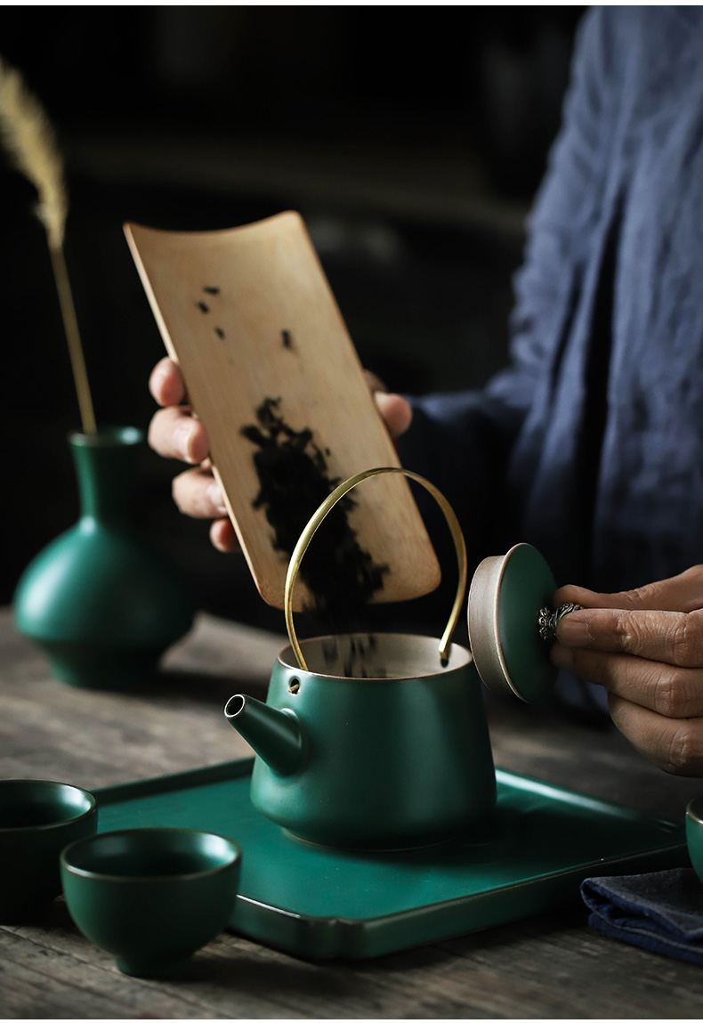 ShangYan kung fu tea set suit household Japanese portable travel four cups ceramic tea set a pot of tea tray was small set of contracted