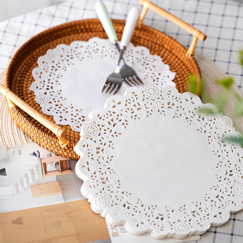 Food-grade oil-absorbing paper kitchen frying special flower bottom paper lace paper pad round pad paper oven baking cake paper