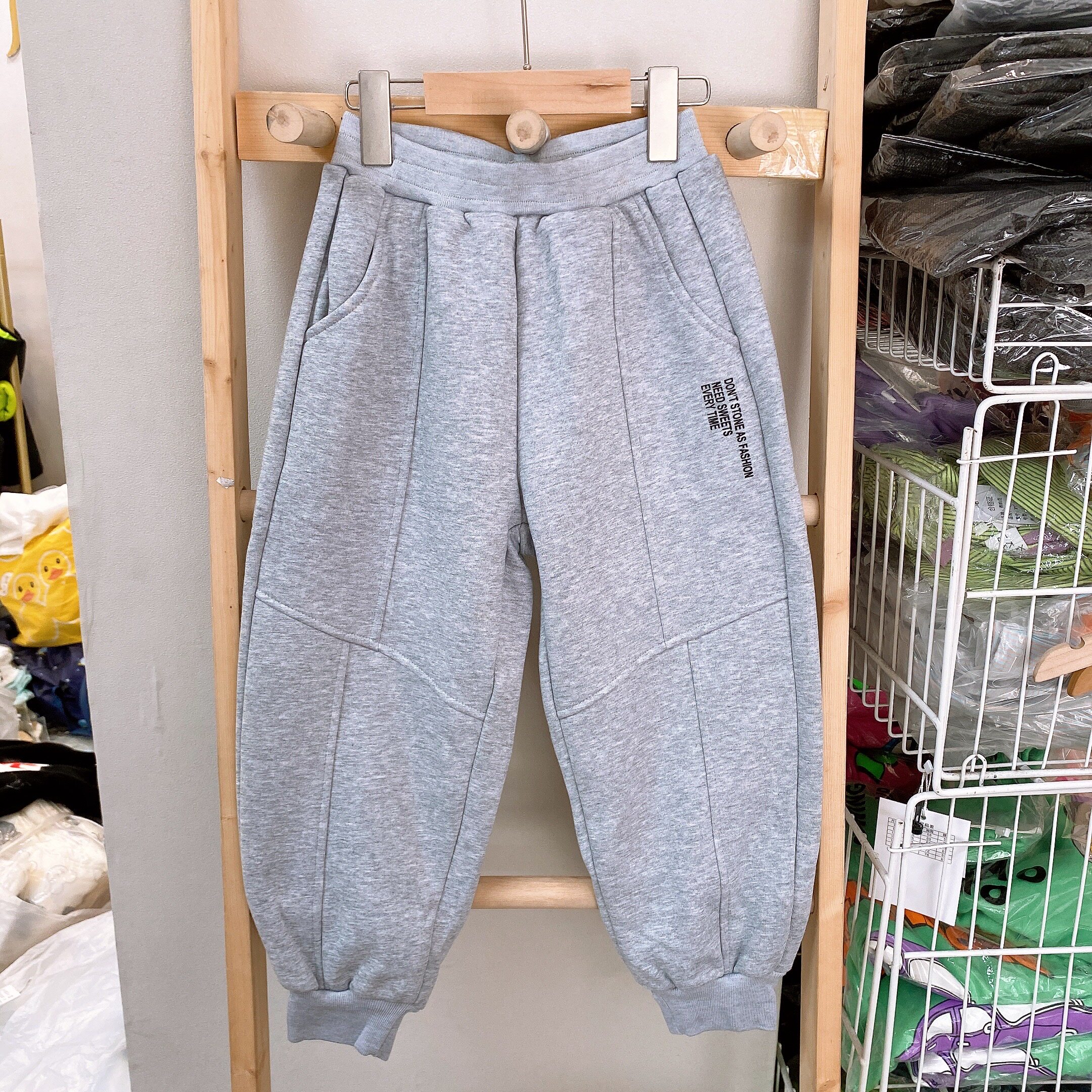 22 winter middle and older children's all-in-one velvet warm stitching boys and girls knitted casual pants length 1039