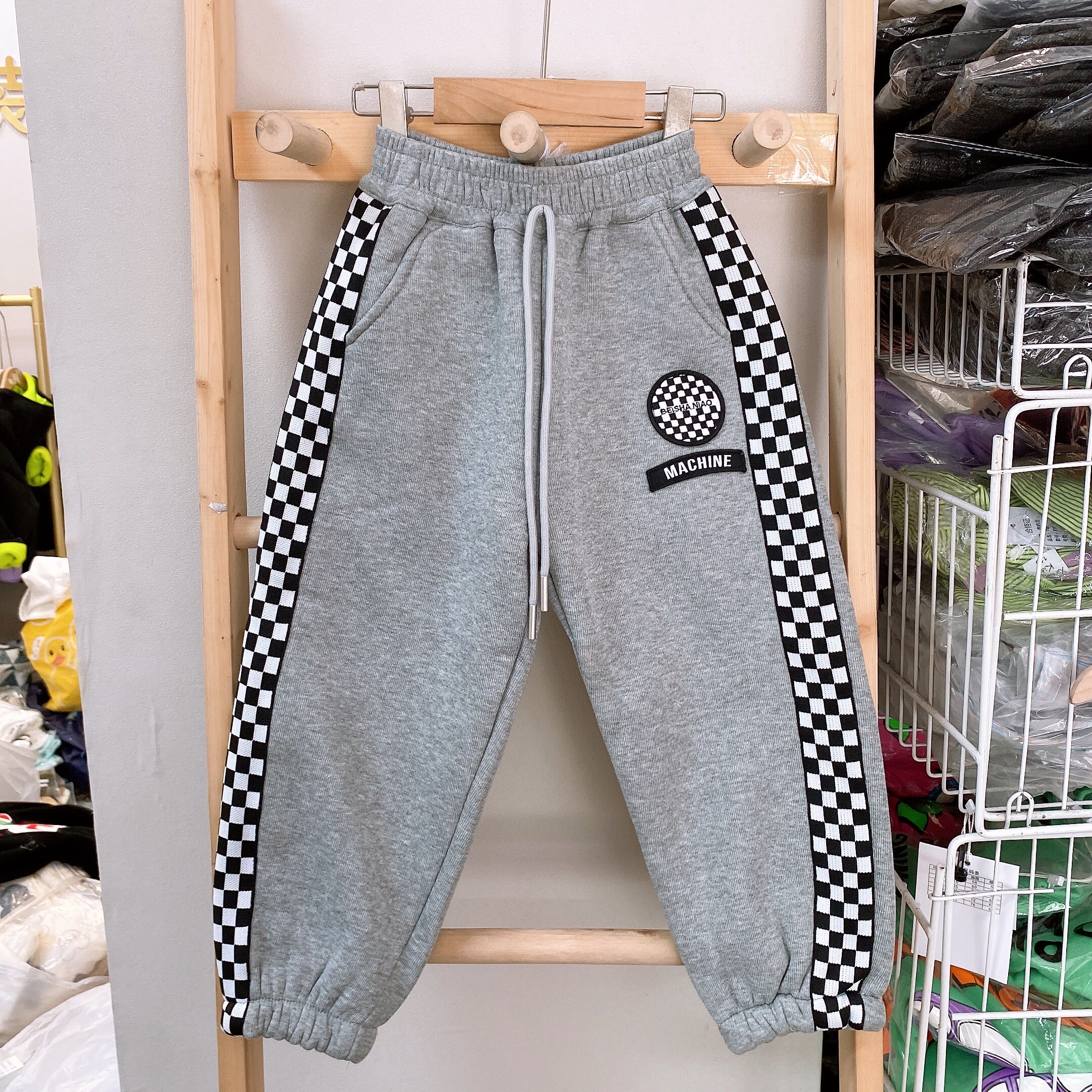 Brand winter children's big children adult parent-child Korean version of foreign style checkerboard plus velvet warm knitted pants 5268