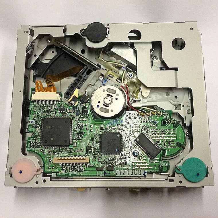 New original dress old style BMW 320 single disc CD mechanism