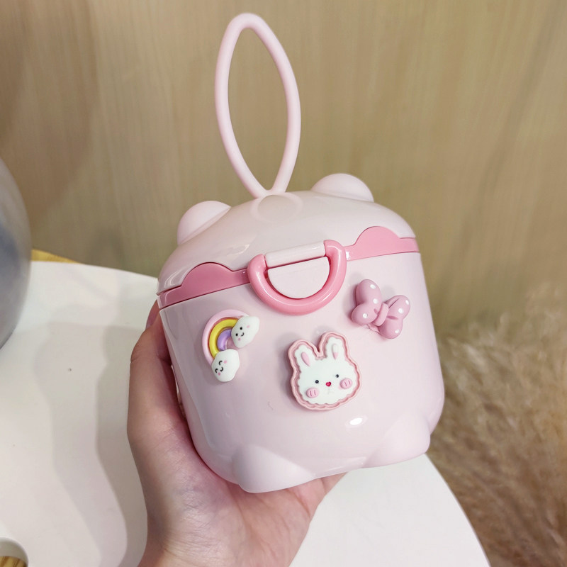 Infant milk powder box portable out large-capacity baby sub-packaging storage tank mini trumpet sealed round flower