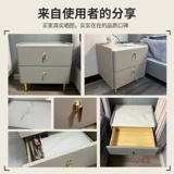 Прикроватная тумбочка из цельного дерева 2024, новый стиль, светлый роскошный элитный дом для маленькой спальни, простой современный прикроватный шкаф для хранения вещей