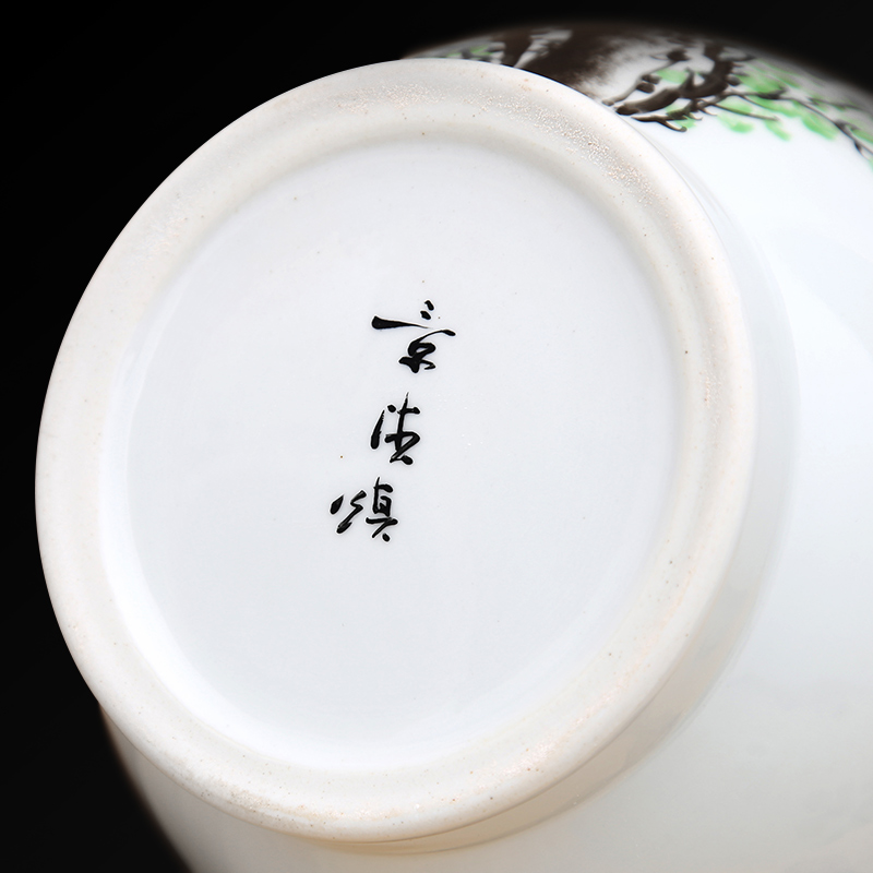 Jingdezhen ceramic vase sitting room place club dried flower adornment TV ark, porch porcelain craft ornaments