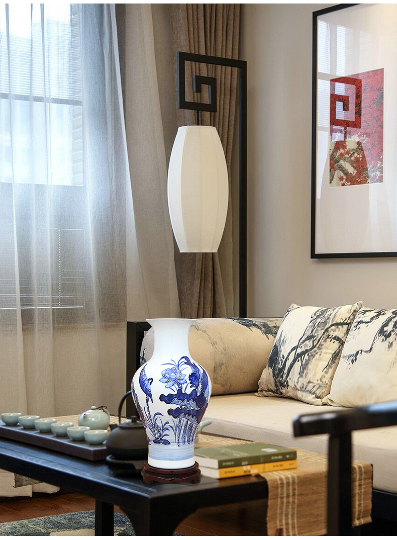 Jingdezhen ceramic hand - made the qing lotus carving furnishing articles sitting room between blue and white porcelain vase example decorations flower arrangement