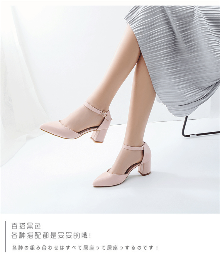 Snow Yier Khang với sandal nữ mùa hè dày với khóa chữ rỗng đơn giản và linh hoạt với giày cao gót nữ dép gucci nữ