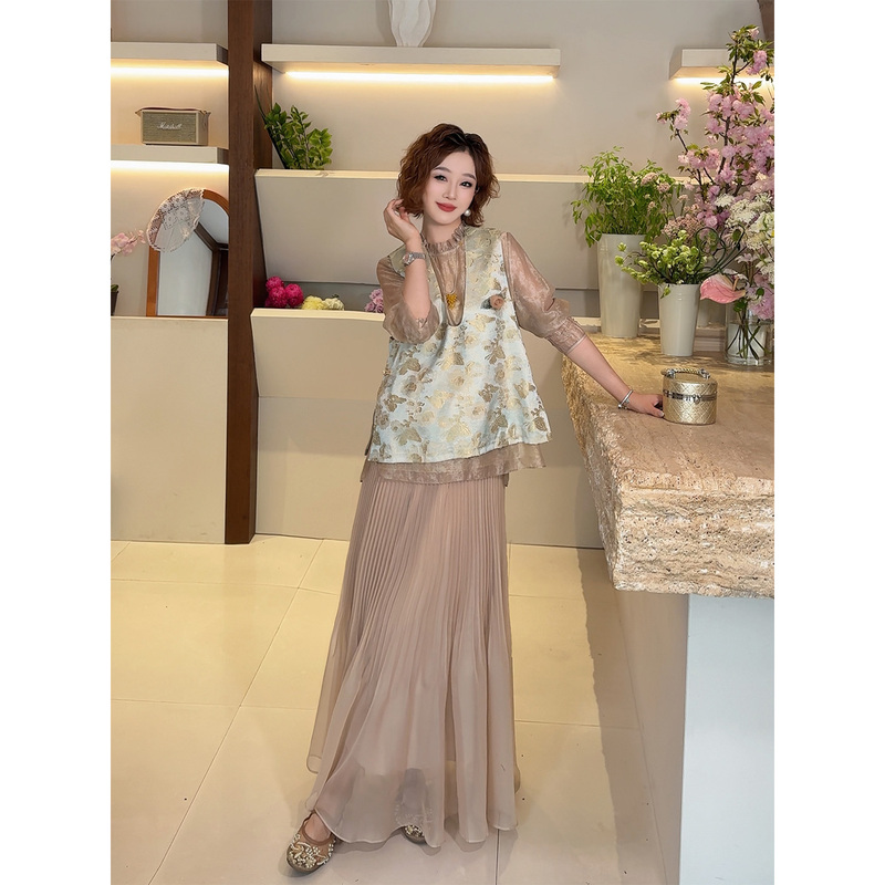 Yolo Youlu•Qinglan•2026 Spring/Summer Flowing Textured Mesh Pleated Lace Mermaid Elastic Skirt