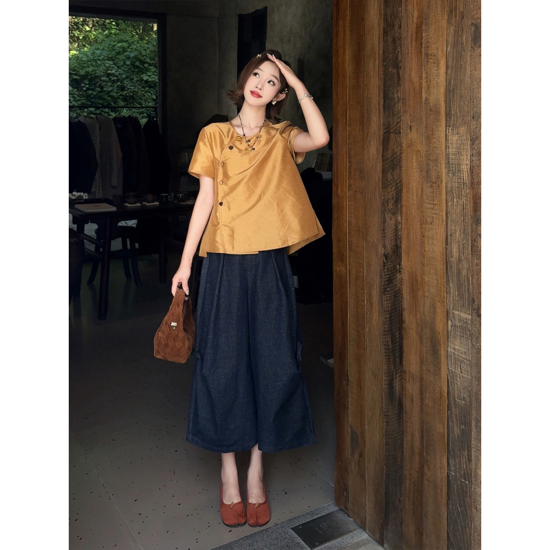 Yolo Youlu•Ju Xiang•2026 Summer Original Yarn-Dyed Brocade Linen Knot Texture Glossy Handmade Short-Sleeve Cardigan Yolo Youlu•Ju Xiang•2026 Summer Original Yarn-Dyed Brocade Linen Knot Texture Glossy Handmade Short-Sleeve Cardigan