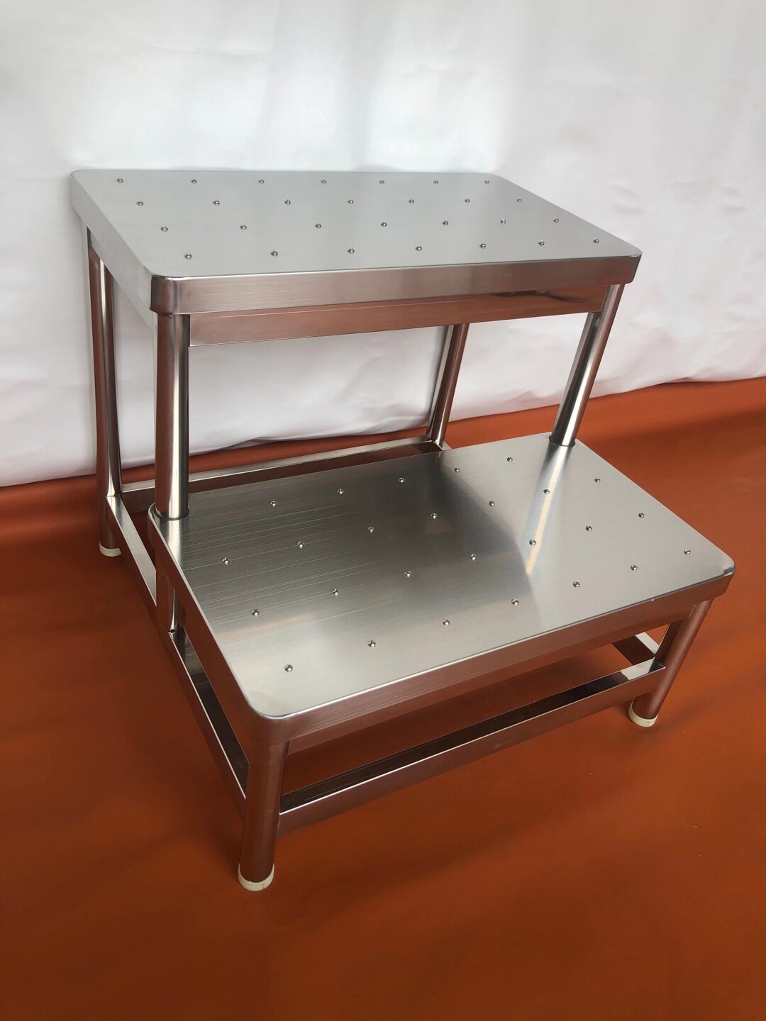 304 Stainless steel pedal hospital gynaecological examination beds on the bench household the second floor of the operating room three - floor pedal