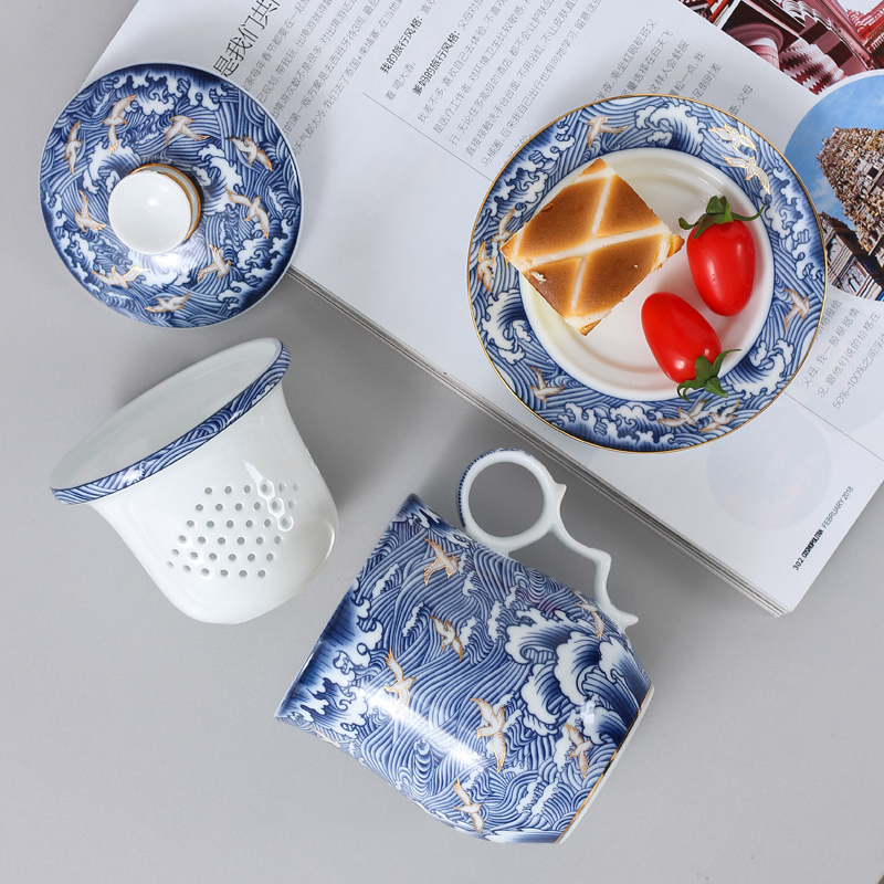Lin Xiaowei coppering. As silver, blue and white porcelain ceramic cups with cover glass mugs domestic large capacity office people