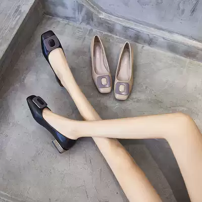 Single shoes women flat bottom shallow mouth low heel fairy wind square buckle soft leather Joker Net red French 2021 Spring New Square head