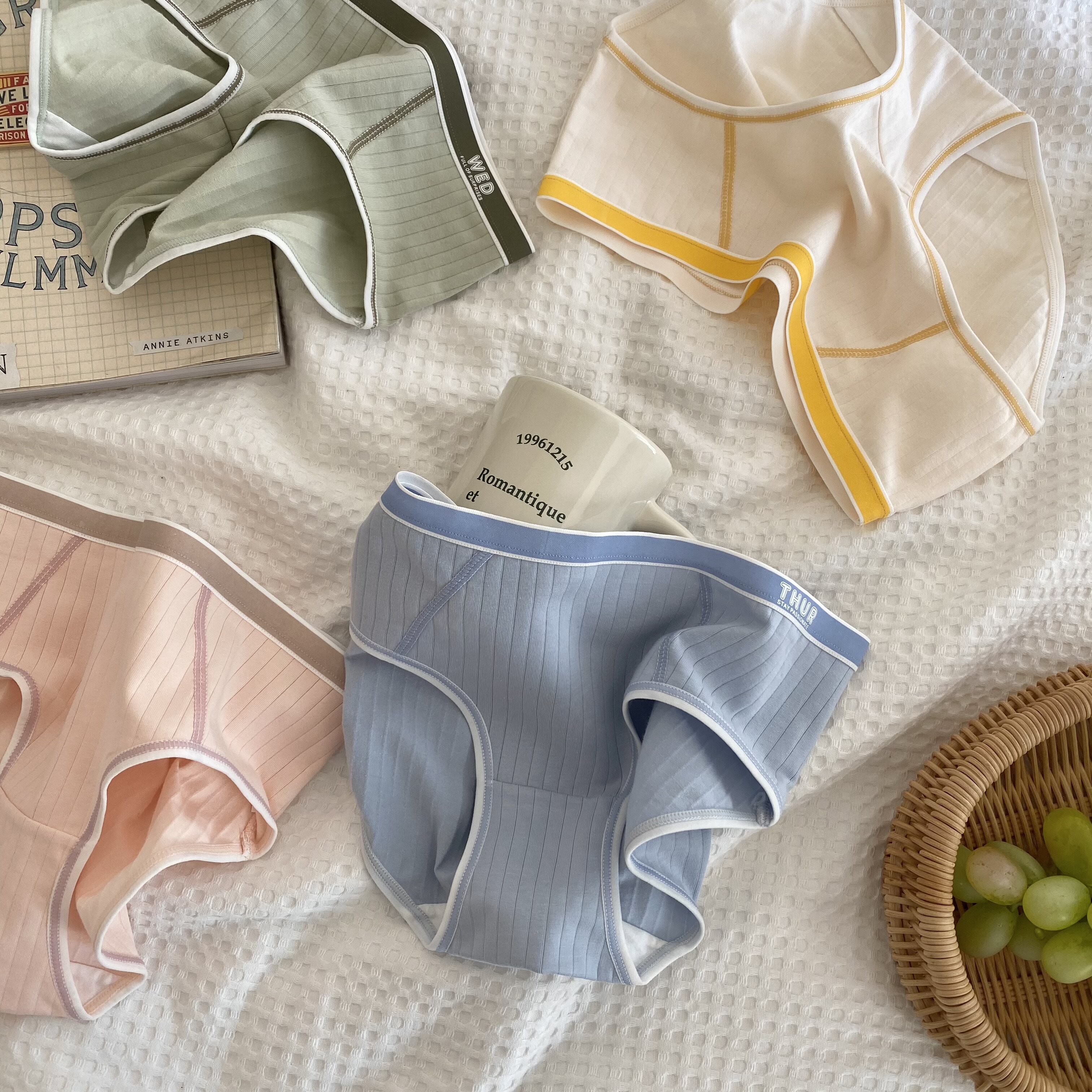 secretworld Daily private collections Basic minimalist movement pure cotton breathable suction sweaty girl pure color underpants female