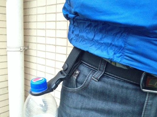 На открытом воздушной бутылке на открытом воздухе пряжка для бутылки с водой, бутылка для бутылки с бутылкой для бутылки с бутылкой для бутылки с бутылкой для бутылки с бутылкой