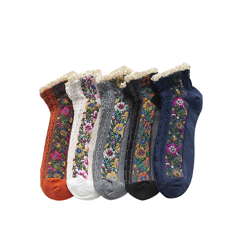 Socks female ins tide socks spring and summer new all-stinky sweat-absorbing socks retro small floral cotton Japanese lace boat socks