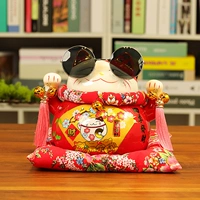 7-дюймовые кошки зарабатывают деньги во всех сезонах и отправляют солнцезащитные очки