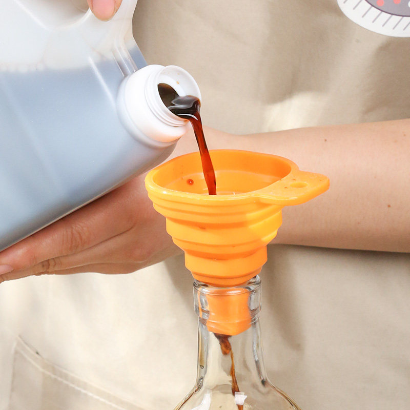 Japan mirari silicone funnel scalable household oil bucket kitchen large-caliber division width width small pourer
