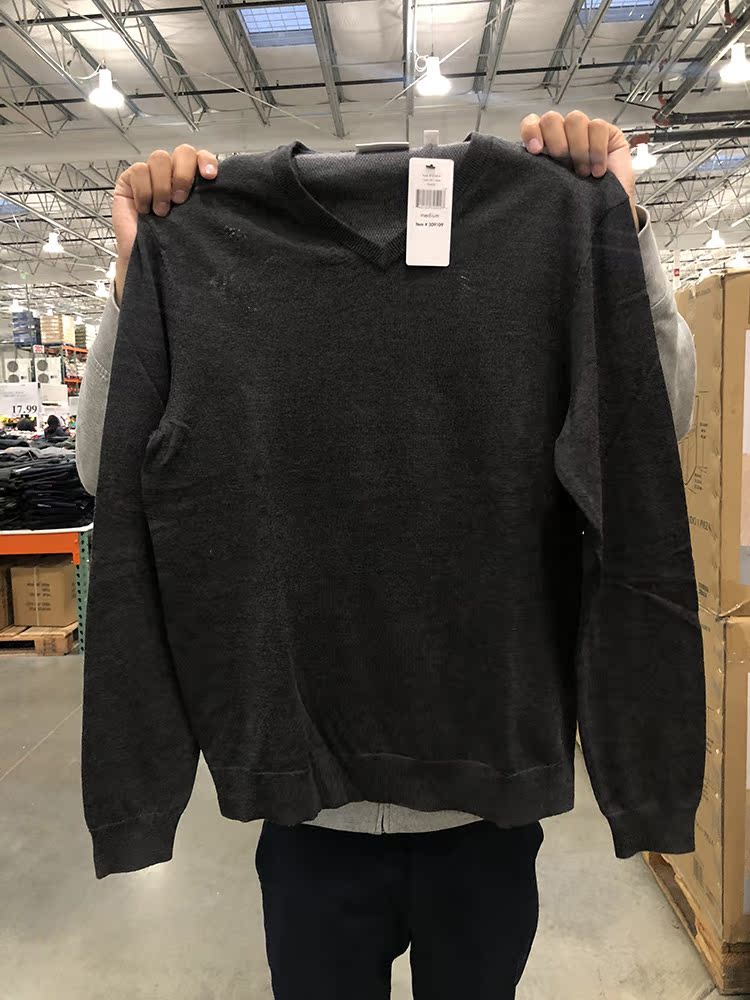 Trên đường đi, áo len dệt kim dài tay cổ chữ V của Calvin Klein CK áo cardigan nam