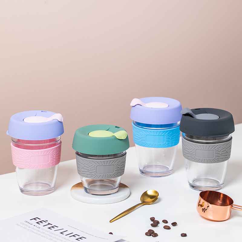 Glass accompanying cup coffee cup portable thermal insulation accompanying cup silicone anti-scalding portable water cup cup with lid large capacity