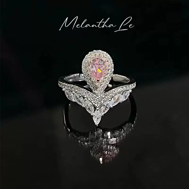 [Princess Crown] MELANTHALE lace edge V -shaped double -layer ring
