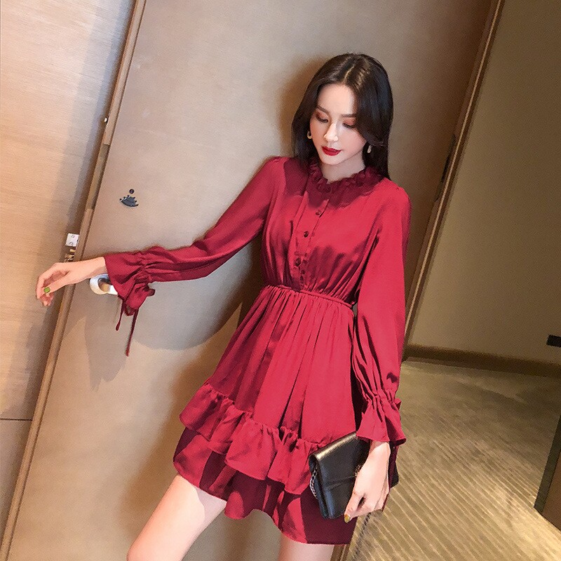 European Station 2023 New Chip Dress Woman Han Edition Lady Single - row Closed Long - sleeved Load Leaf Dress
