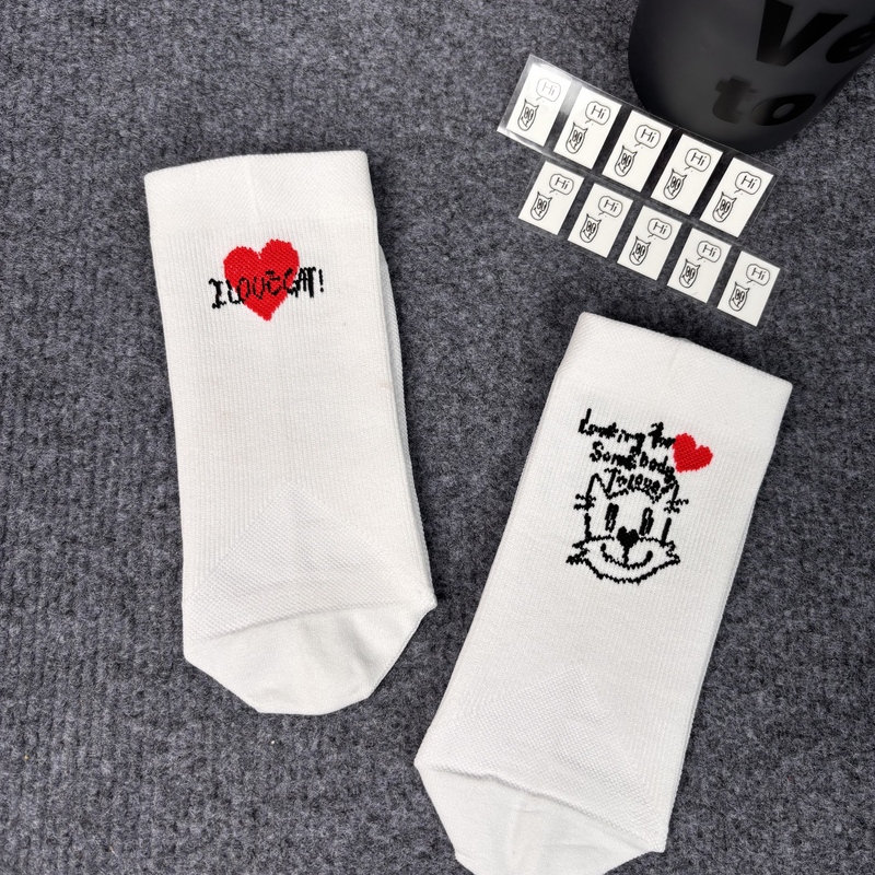 Kitten Cycling Socks, Professional Cycling Socks, Moisture-Absorbing, Quick-Drying, Antibacterial, Deodorizing, Line Drawing, Hand-Painted, Women's Mid-Calf Cycling Socks