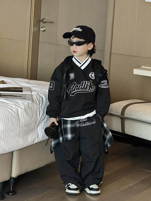 French Boys' Suits Spring Outfit 2026 New Style Boys' Sportswear Children's Spring Stylish Little Gentleman Clothes Two-Piece Set