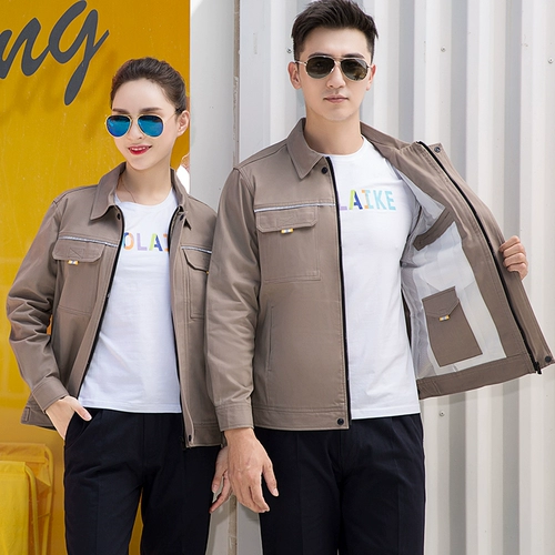 Мужская одежда Пятилетняя магазин восьми размеров мужская одежда высокого класса.