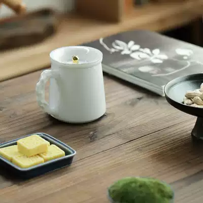 Sweet white filter teacup office tea cup household large capacity filter tea cup with lid mug tea water separation Cup