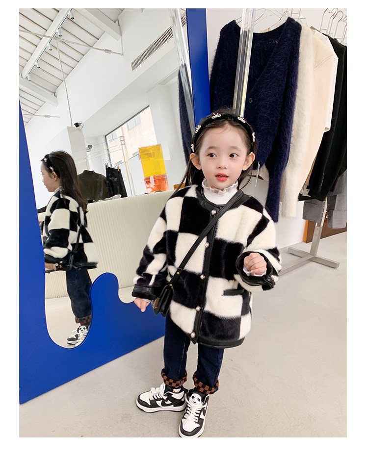Мех/искусственный мех 冬款加绒皮草亲子装外套 Fall in love with beautiful girls
