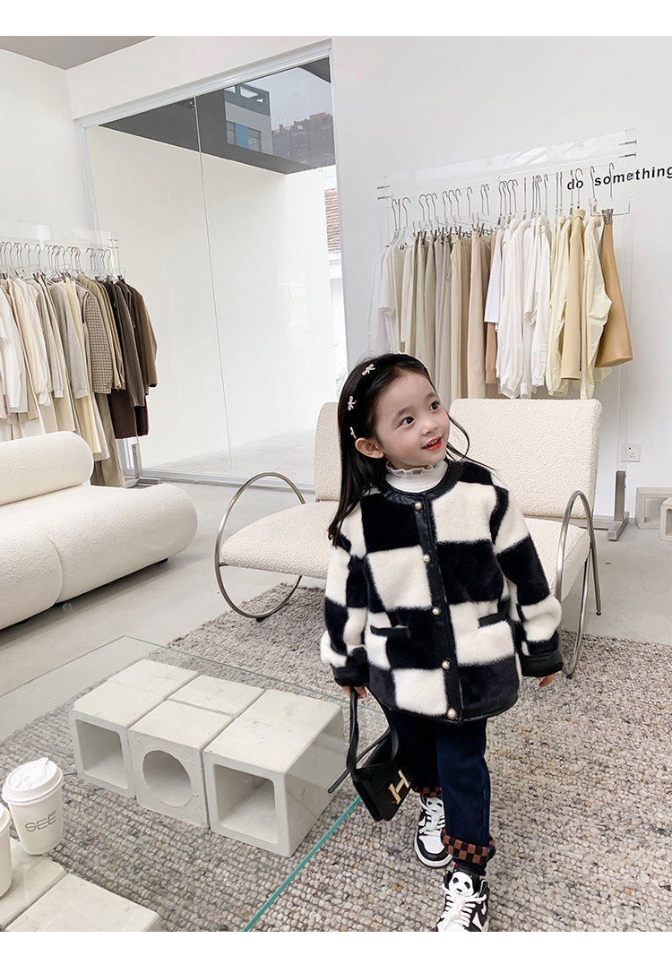 Мех/искусственный мех 冬款加绒皮草亲子装外套 Fall in love with beautiful girls