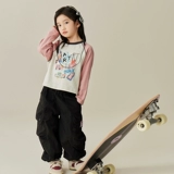 Влюбитесь в красивые комбинезоны для девочек, ретро, модные, крутые и универсальные, длинные брюки для детей и малышей, иностранный стиль, новый весенний стиль 2024 года.