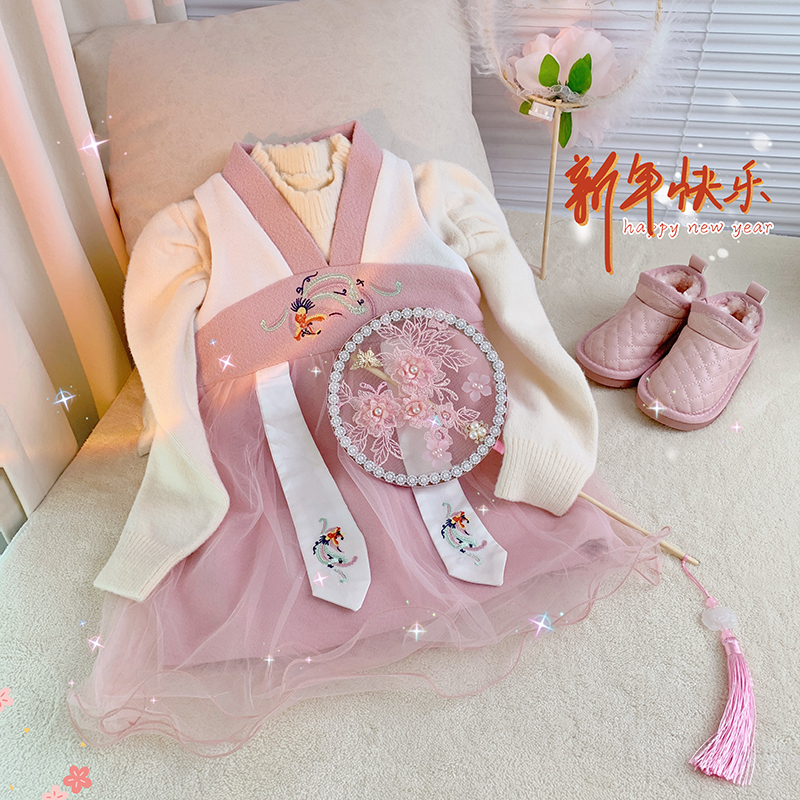 Fall in love with pretty girls Girls net red embroidery Hanfu baby Western style winter clothing children's New Year's clothing Tang suit