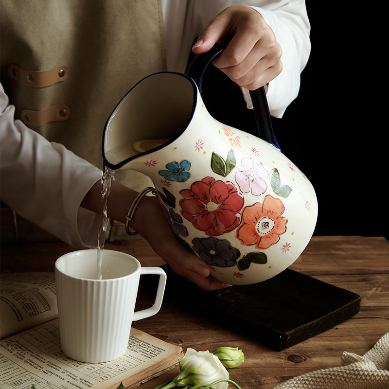 Nordic wind 2L large capacity cold kettle home high temperature resistant heat resistant cool kettle milk pot vase flower arrangement ornaments