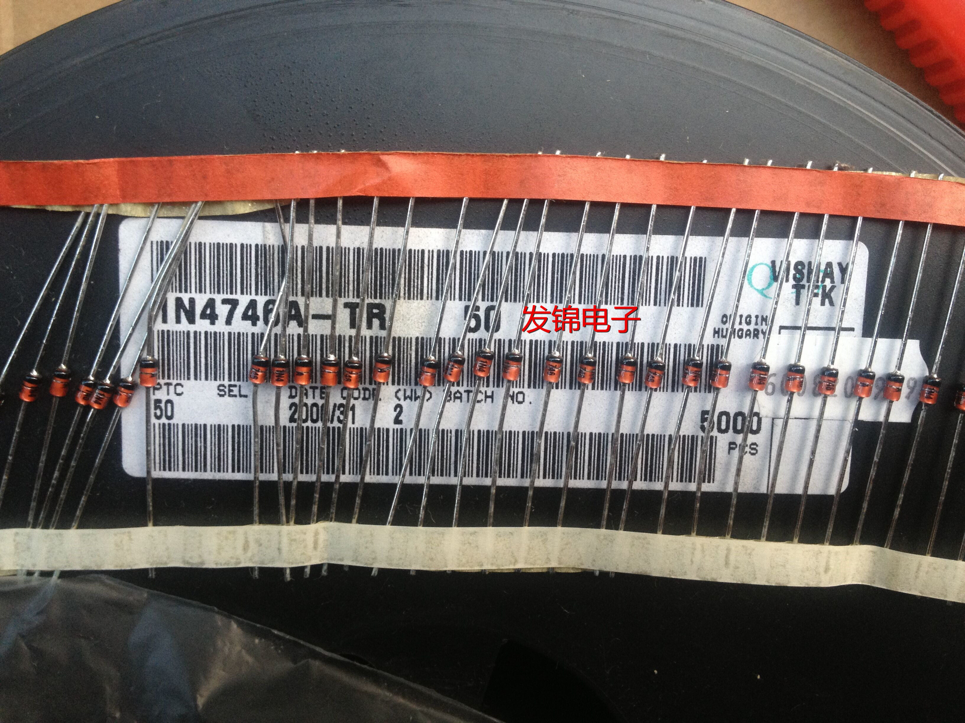 Imported original 1N4746A-TR 1N4746A IN4746A DO-41 regulator diode 1W 18V