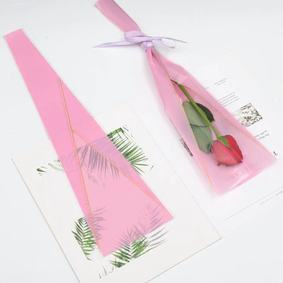 День матери цветочные проводя