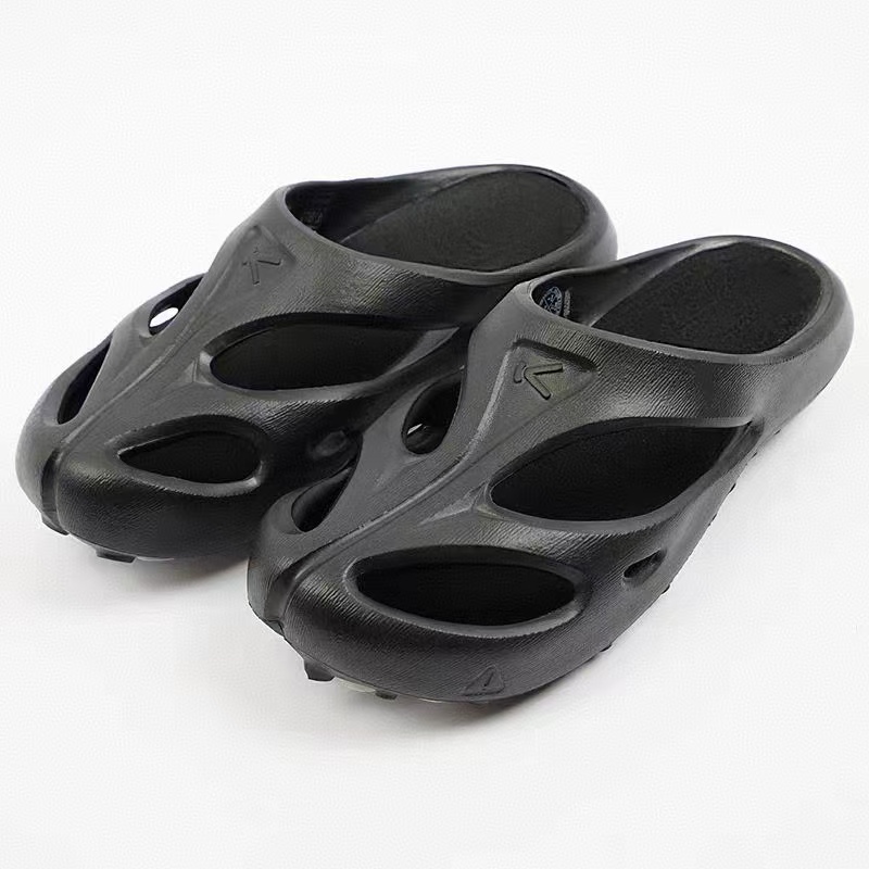 Shanti Special-Shaped Hollow Functional Beach Clogs with Shock Absorption and Closed-Toe Design