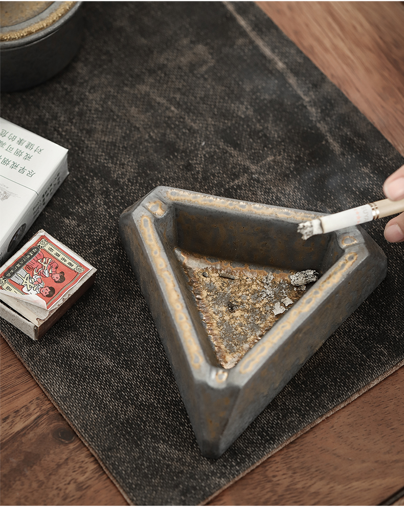 "Gold ceramic mud ashtray creative home sitting room retro move ashtray coarse pottery office furnishing articles by hand