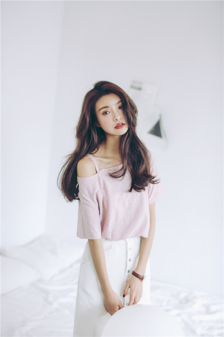 VK旗艦店 韓版純色簡約露肩百搭時尚短袖上衣