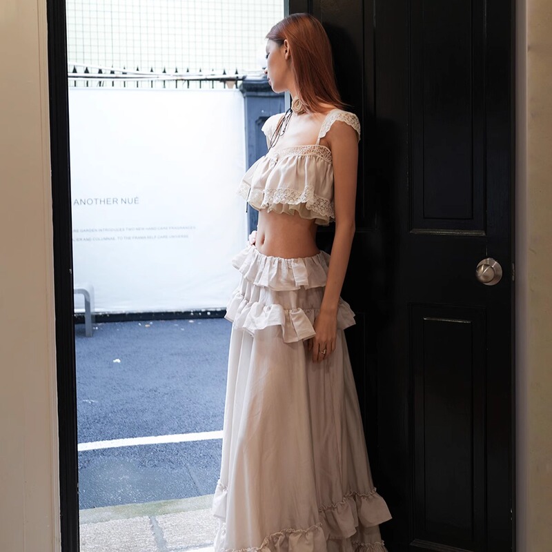 Lecyon Glass Song Maenli Tencel Vacation Two-Piece Skirt Set with Ruffled Hem and Beach-Style Camisole Skirt