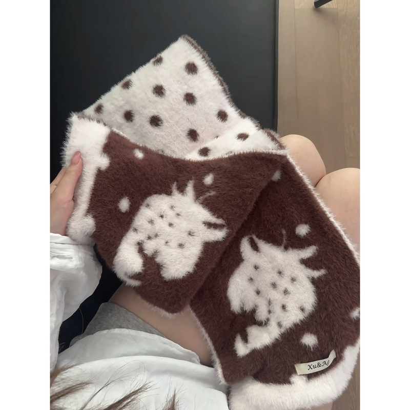 Korean-Style Plush Chocolate Star Strawberry Double-Sided Scarf for Women, Winter Soft Mink Velvet Knitted Brown Neck Warmer