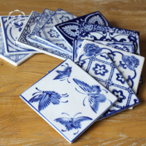 Ceramic Chinese hand-painted blue and white porcelain coasters and pot mats Blue and white ceramic tiles wall decoration mosaics