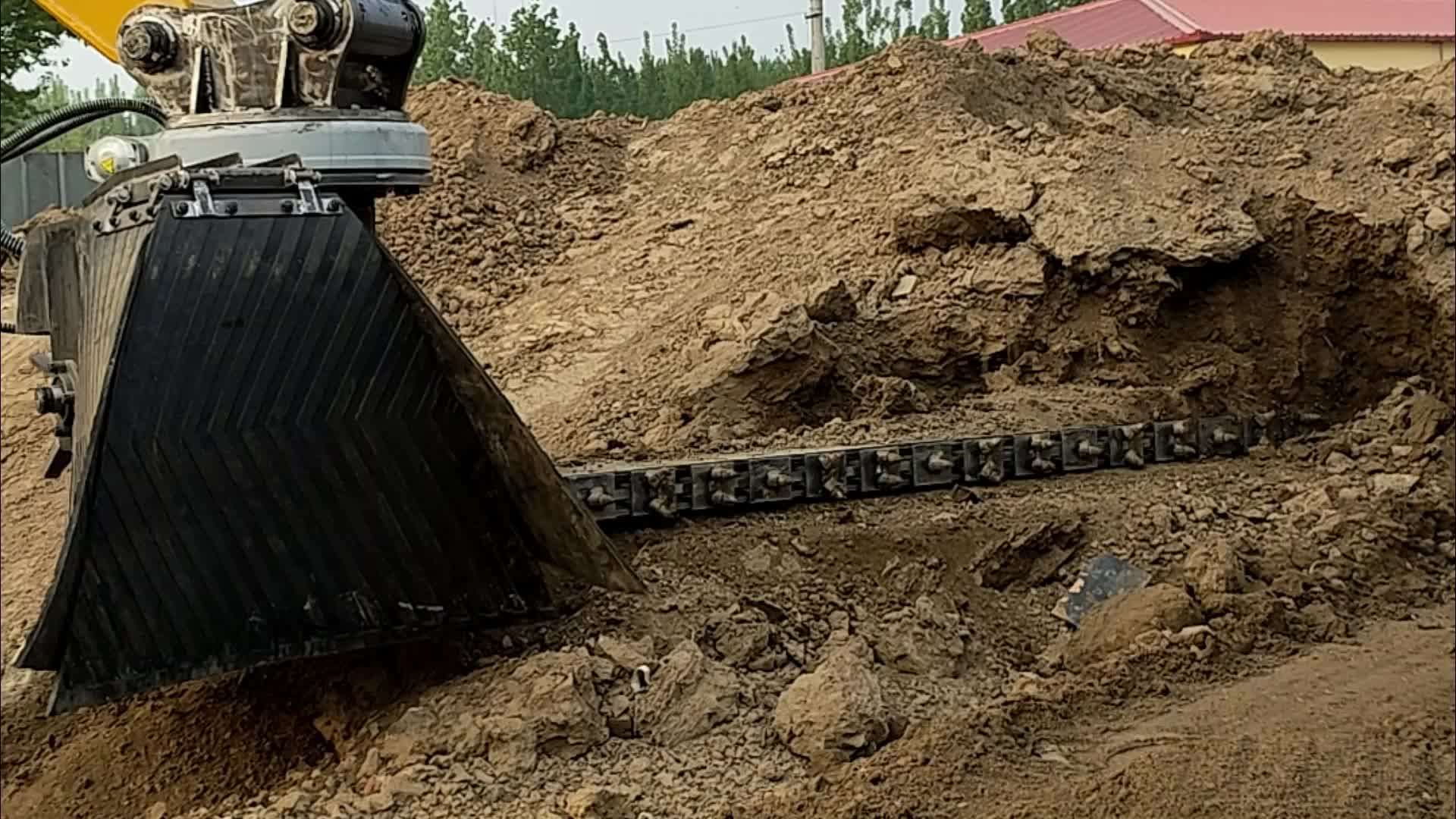 Loading Ballast Cleaning Machine For Road Construction Under Cutter Bar
