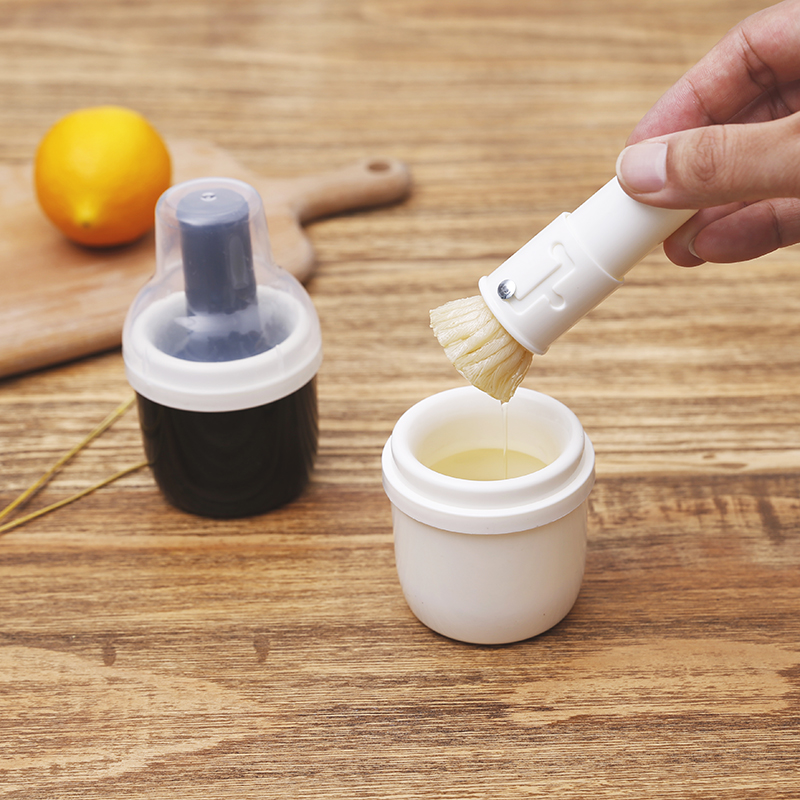 Imported oil brush from Japan Home kitchen flaky grill small brush brush oil edible baking brush resistant to high temperature without hair loss