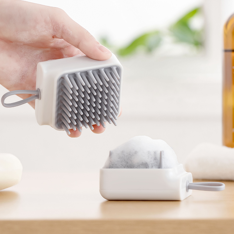 Japanese hair washing artifact comb head massage brush adult head brush head brush head grabber silicone shampoo brush clean scalp