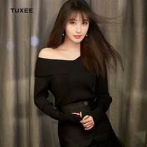 TUXEE20 early spring new Li Fel with the same line of straight shoulder open-shoulder beating undershirt elastic 100 hitch-knitted sweater